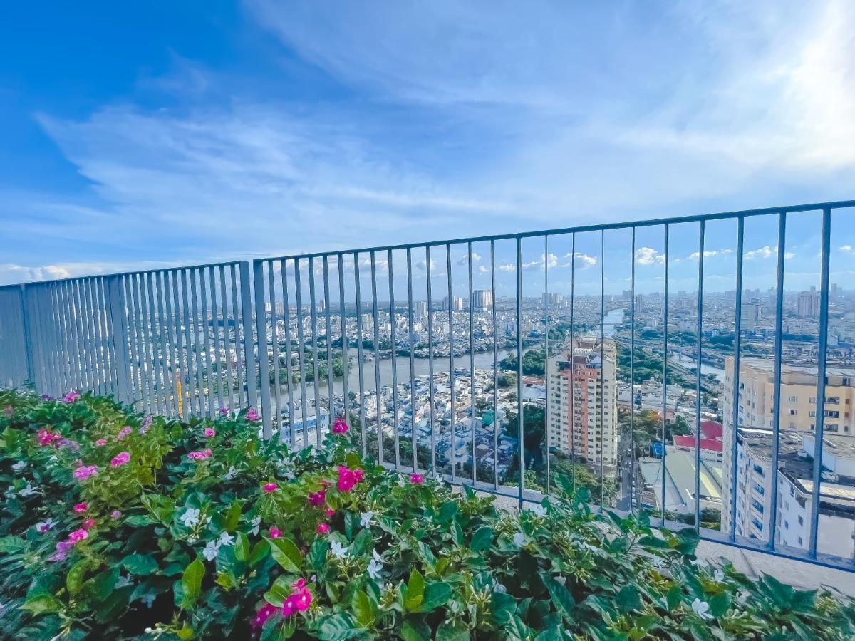 Luxury Gold Apartment 86 -Rooftop Pool Central City Ho Chi Minh City Exterior photo